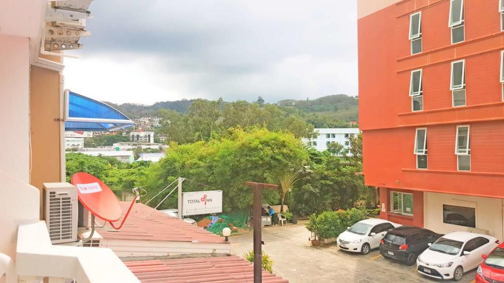 The Galiness International Backpacker Hostel Phuket Patong Buitenkant foto